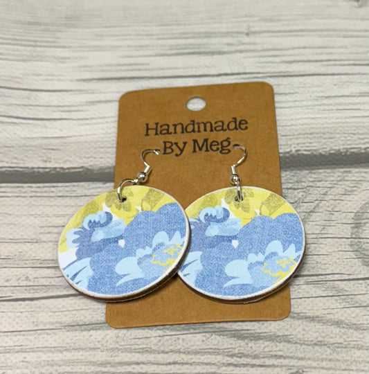 1.5 inch Blue and Lime green flowers