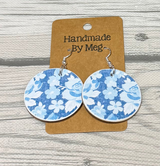 1.5 inch Blue and White Flower